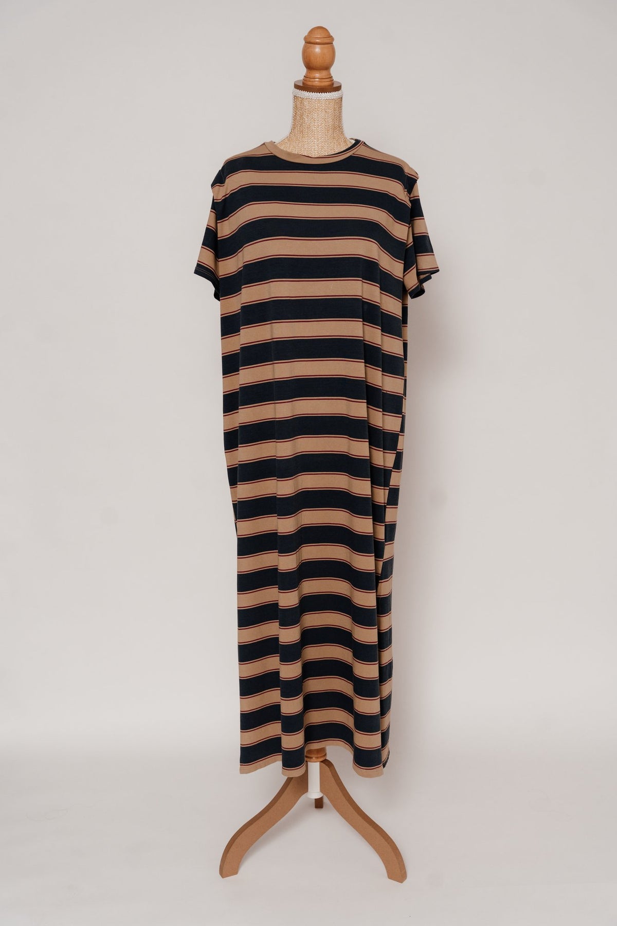 Robe T Shirt Camel/Marine - Nacre